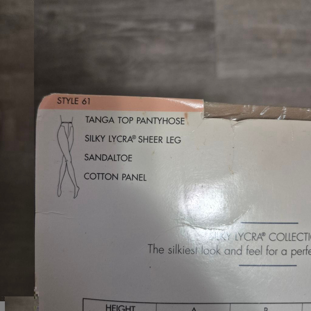 Women's Round the Clock Pantyhose Size B‎ Tan - Picture 3 of 3